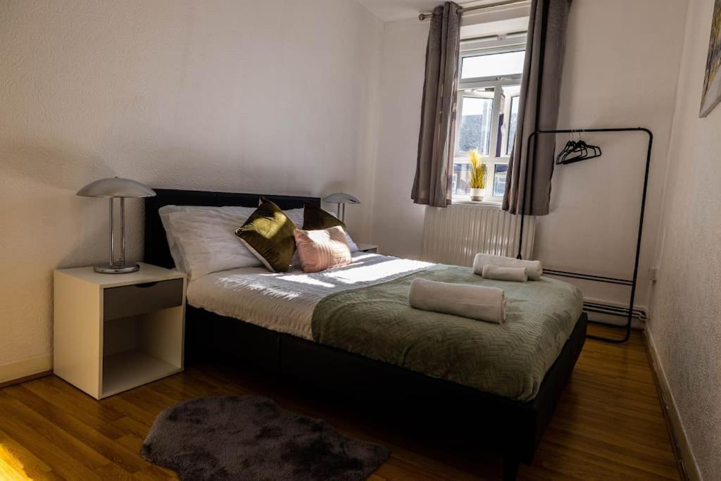 Pristine 3 Beds Hackney E9 Apartment Лондон Екстериор снимка